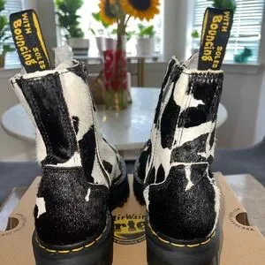 ★関税込★Dr.Martens★JADON HAIR-ON COW PRINT PLATFORM BOOTS Jadon Boot Hair On Cow Print Platform Boots – Posers Hollywood